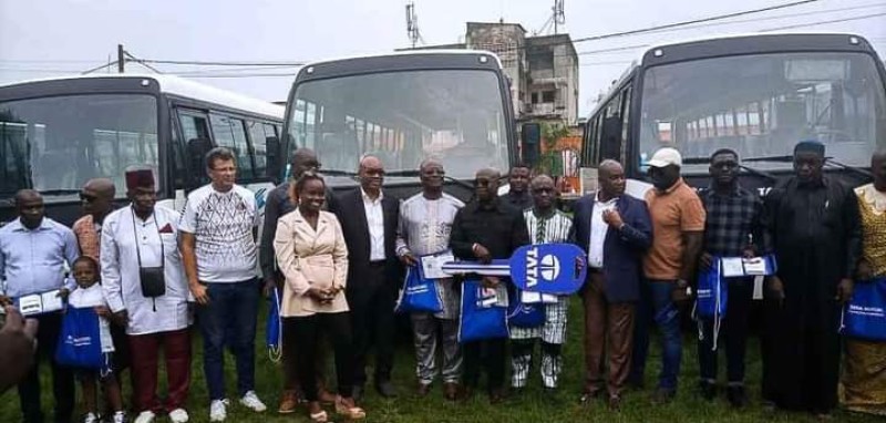 Football La FIF renouvelle le parc auto de 13 clubs 